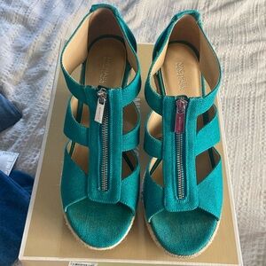 Michael Kors Wedge zipper sandal size 8.5M